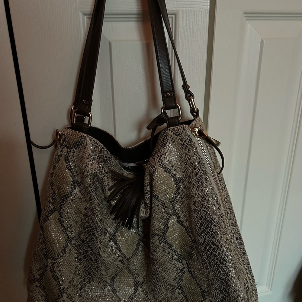 Chic Snakeskin Patterned Stella&Dot Tote Bag - image 1